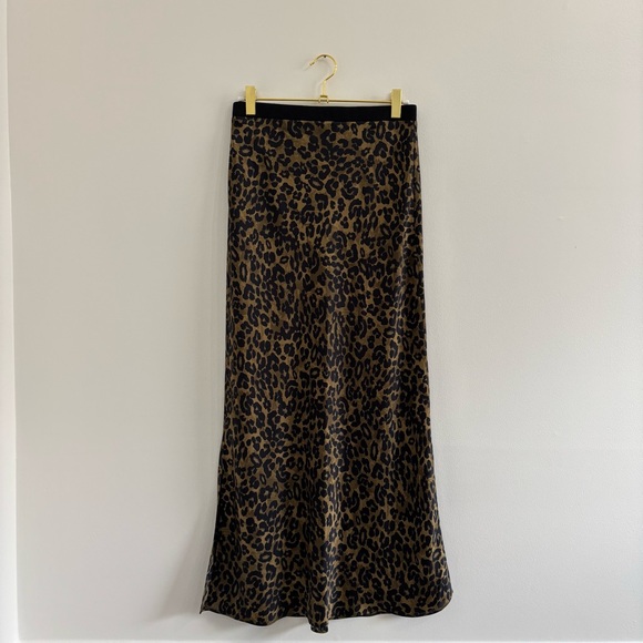 Favorite Daughter The Josie Satin Leopard Print Maxi Skirt Size Small - Picture 2 of 5